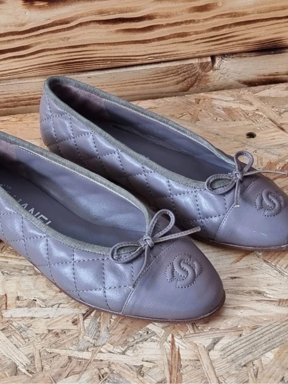 CHANEL Quilted Leather Ballet Flats in Taupe Gray